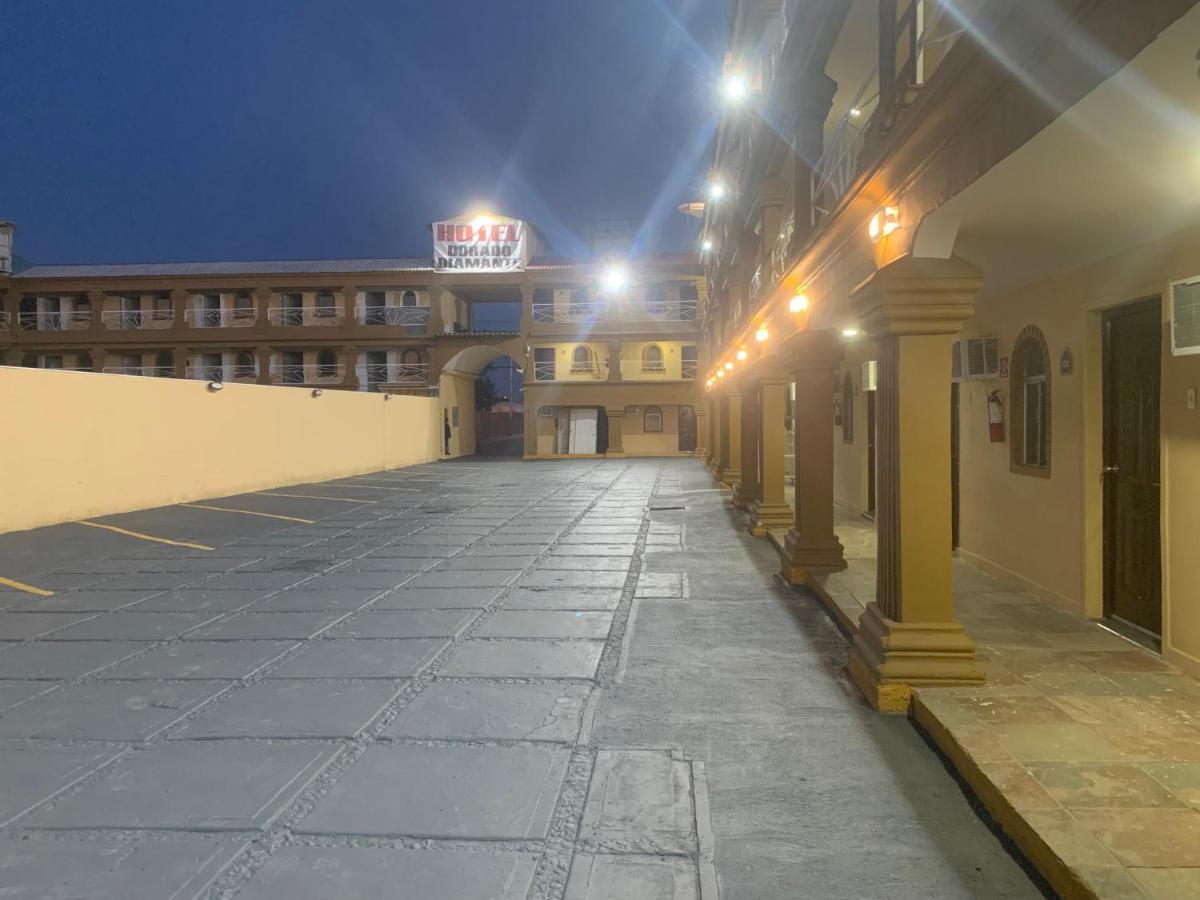 Hotel Los Arcos 墨西卡利 外观 照片