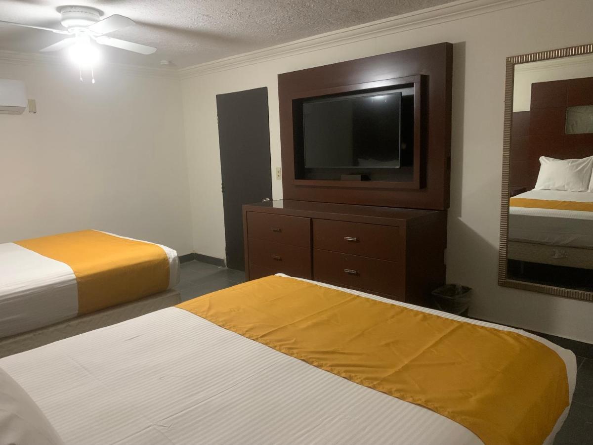 Hotel Los Arcos 墨西卡利 外观 照片