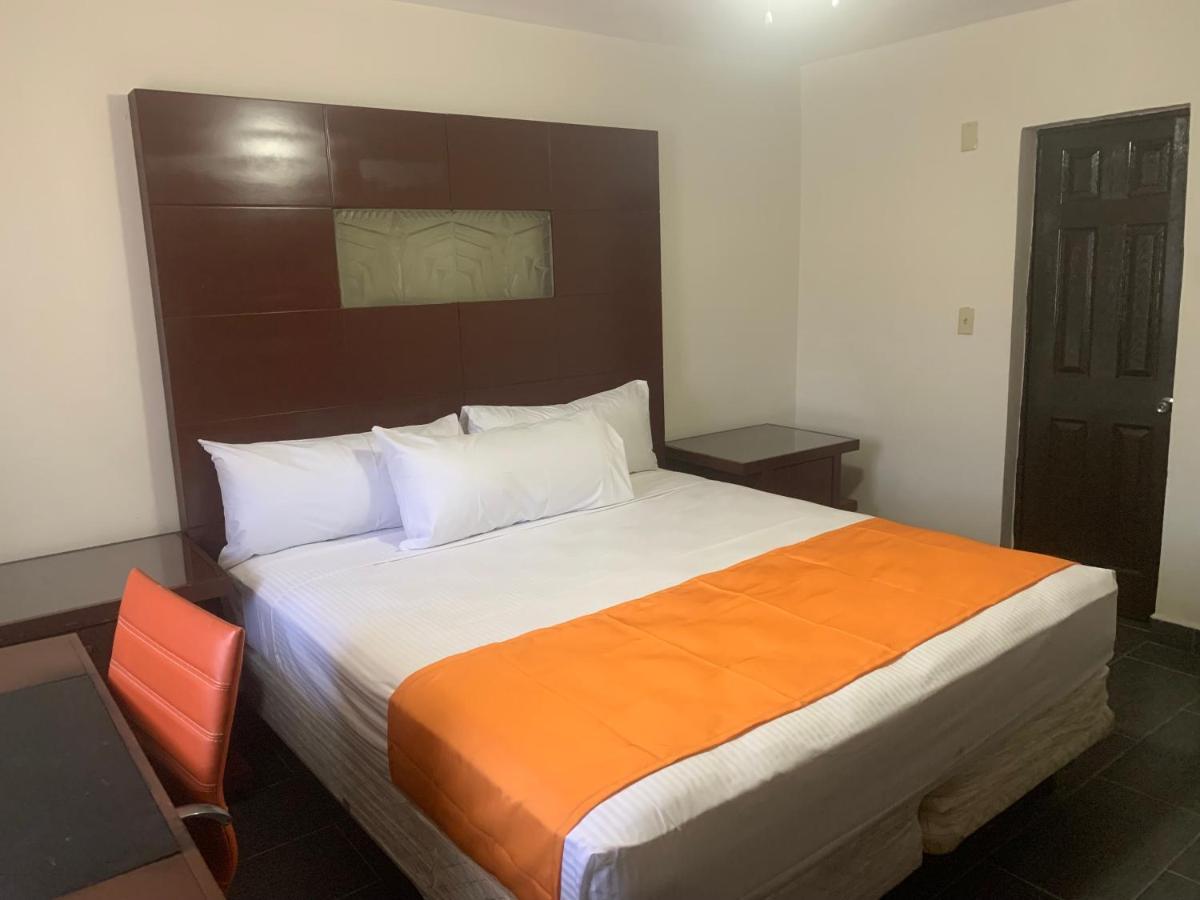 Hotel Los Arcos 墨西卡利 外观 照片